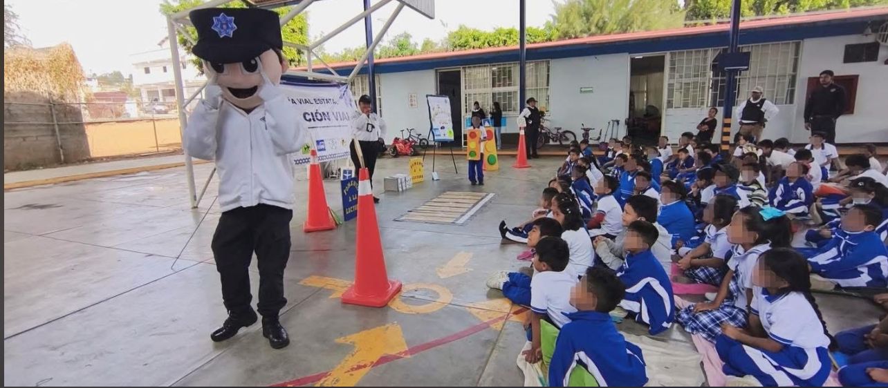 Pláticas y actividades dirigidas a la niñez, fomentando la cultura de la prevención y el respeto a las normas viales.